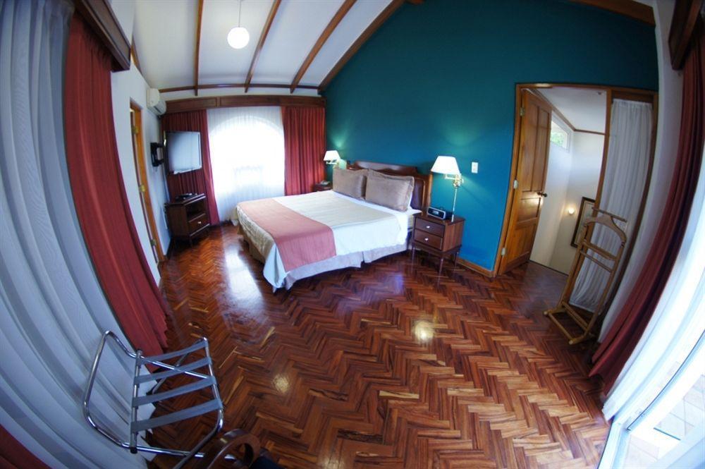 Apartotel & Suites Villas Del Rio San José Zewnętrze zdjęcie